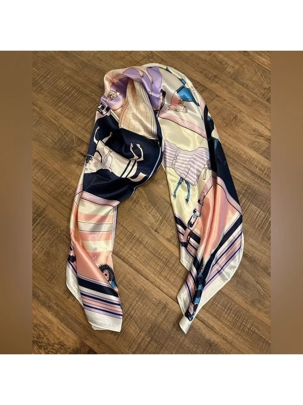Square Scarf - Luxury Horse Novelty Print on 100% Satin Feeling Polyester NWOT